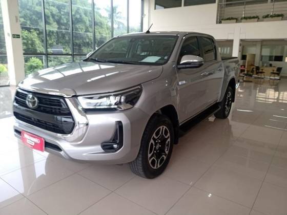 TOYOTA HILUX 2022