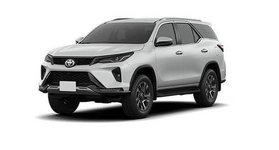 TOYOTA HILUX SW4 2025