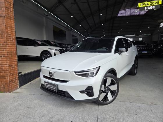 VOLVO C40 2023