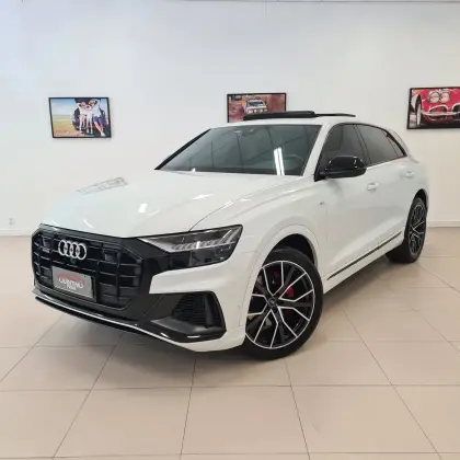 AUDI Q8 2023