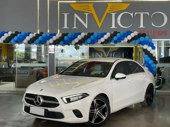 MERCEDES-BENZ A 200 2019