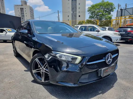 MERCEDES-BENZ A 250 2019