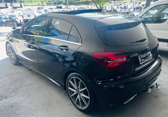 MERCEDES-BENZ A 250 2018