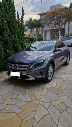 MERCEDES-BENZ GLA 200 2015