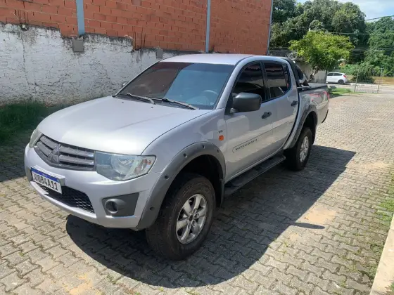 MITSUBISHI L200 TRITON 2013