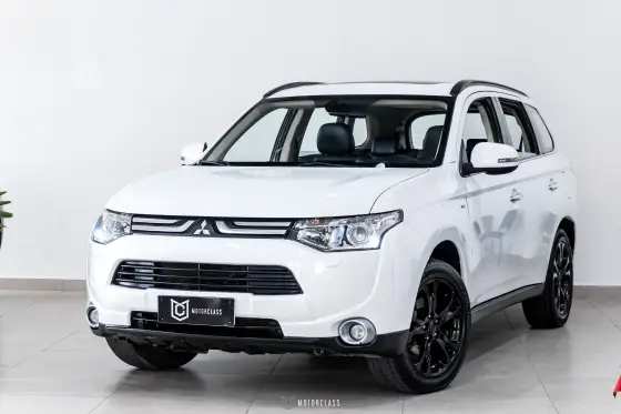 MITSUBISHI OUTLANDER 2015
