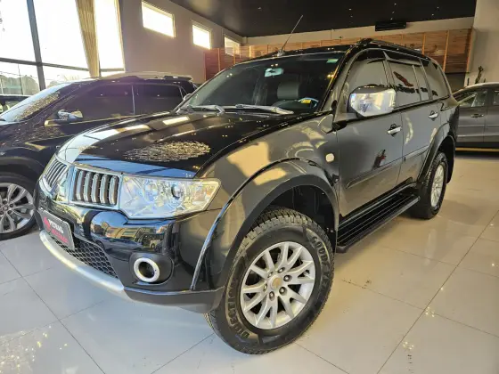 MITSUBISHI PAJERO DAKAR 2010