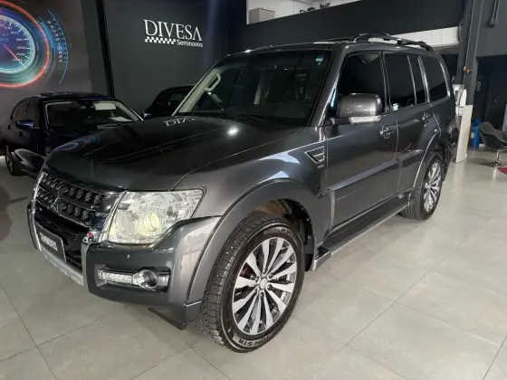 MITSUBISHI PAJERO FULL 2019
