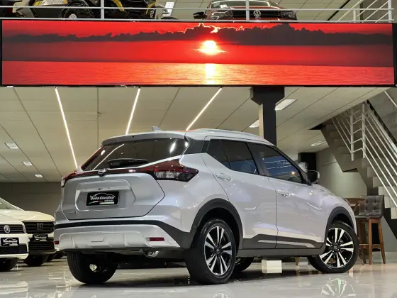 NISSAN KICKS 2024