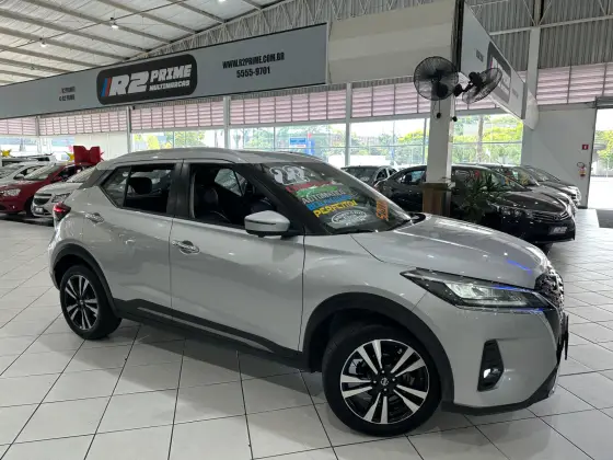 NISSAN KICKS 2022