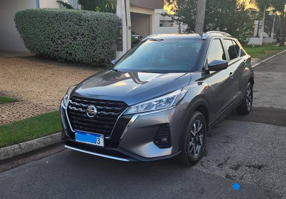 NISSAN KICKS 2022