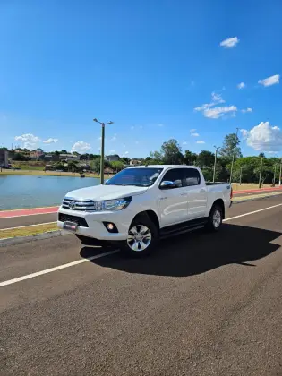 TOYOTA HILUX 2018