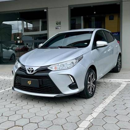 TOYOTA YARIS 2023