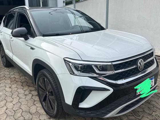 VOLKSWAGEN TAOS 2022