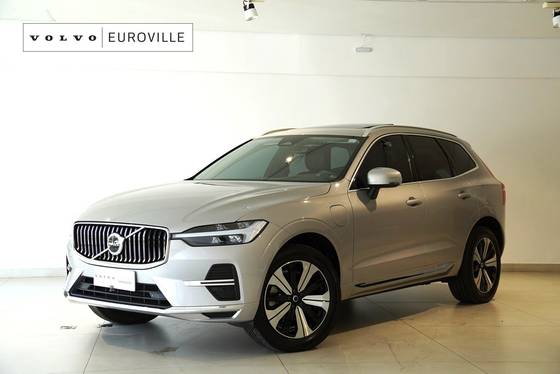 VOLVO XC60 2023