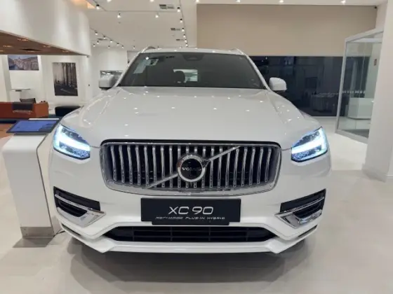 VOLVO XC90 2025