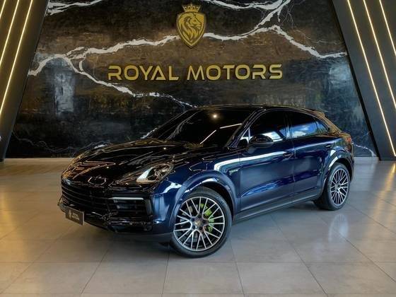 PORSCHE CAYENNE 2021