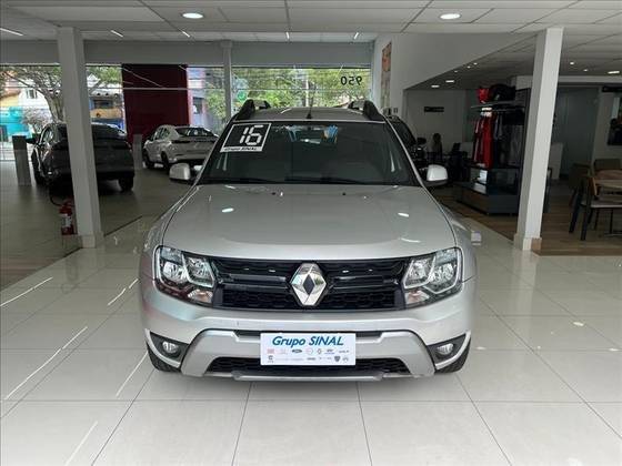 RENAULT DUSTER 2016