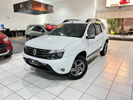 RENAULT DUSTER 2015