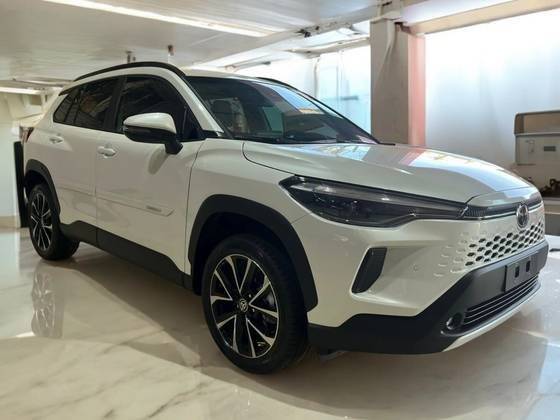 TOYOTA COROLLA CROSS 2026