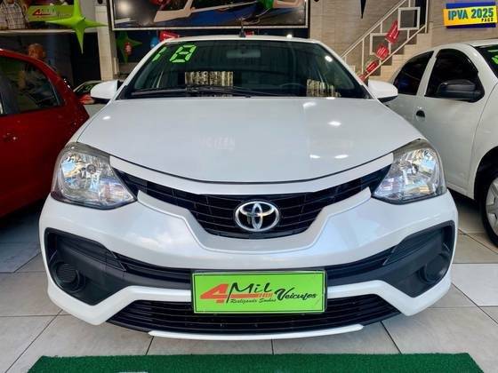 TOYOTA ETIOS 2018