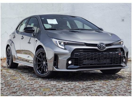 TOYOTA GR COROLLA 2024