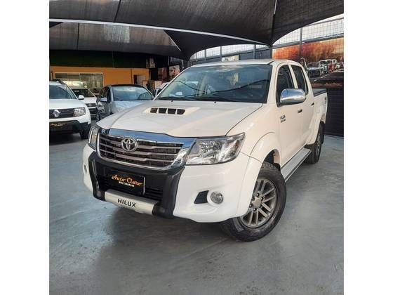 TOYOTA HILUX 2015