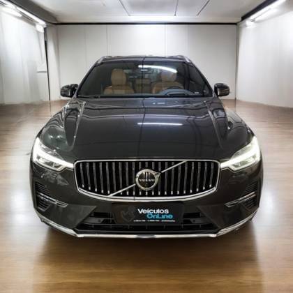 VOLVO XC60 2022