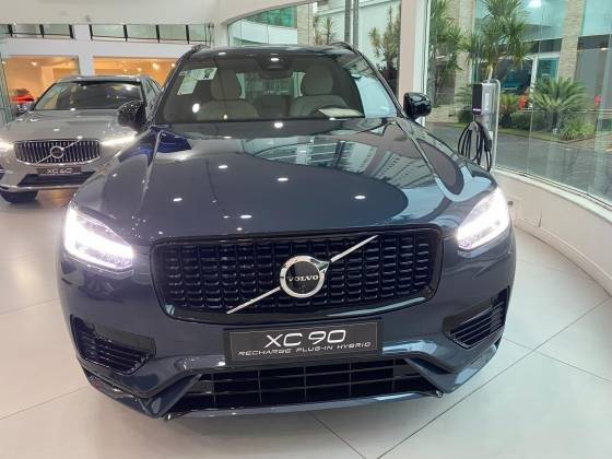 VOLVO XC90 2025
