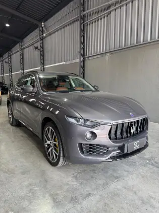 MASERATI LEVANTE 2017