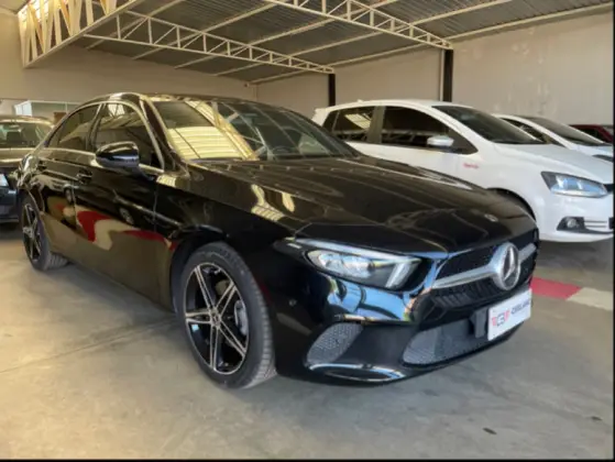 MERCEDES-BENZ A 200 2021