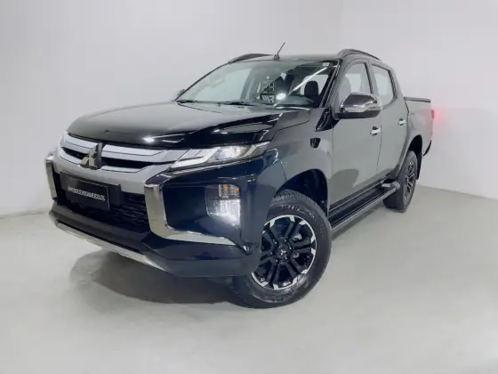 MITSUBISHI L200 TRITON 2024