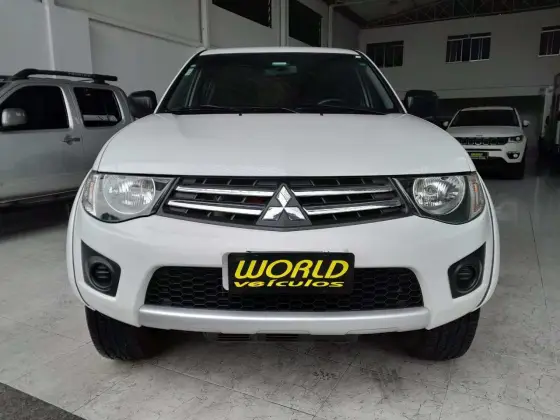 MITSUBISHI L200 TRITON 2016