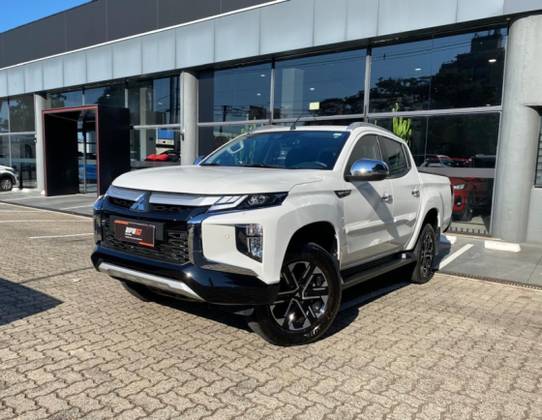 MITSUBISHI L200 TRITON 2025