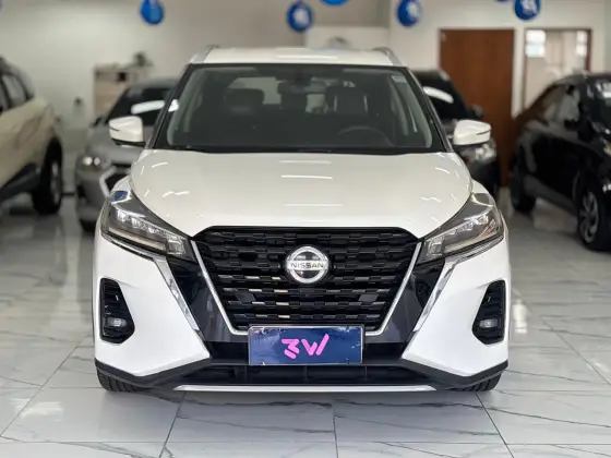 NISSAN KICKS 2022