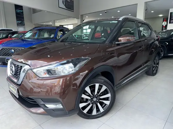 NISSAN KICKS 2018