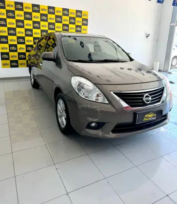 NISSAN VERSA 2013