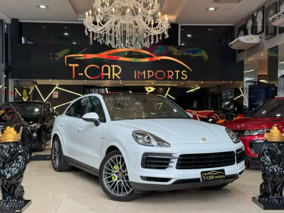 PORSCHE CAYENNE 2021
