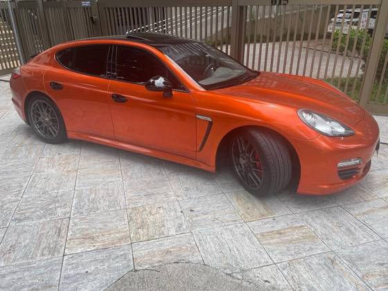 PORSCHE PANAMERA 2011