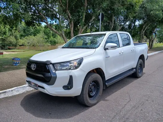 TOYOTA HILUX 2021