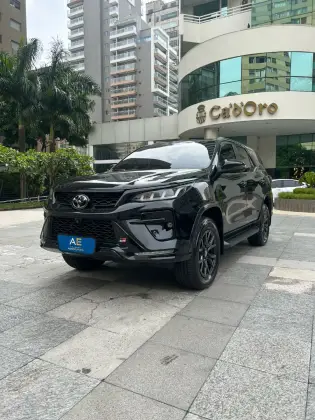 TOYOTA HILUX SW4 2022