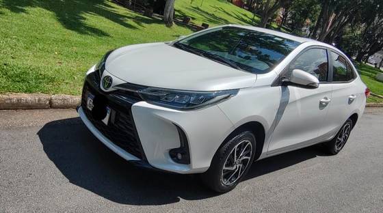 TOYOTA YARIS 2023