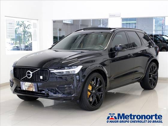 VOLVO XC60 2021