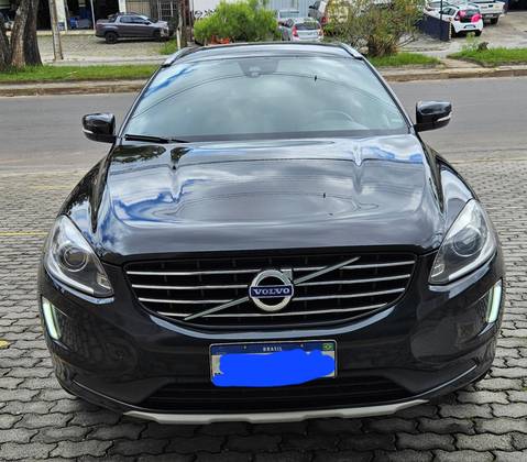 VOLVO XC60 2017