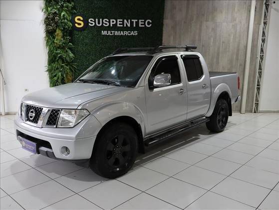 NISSAN FRONTIER 2013
