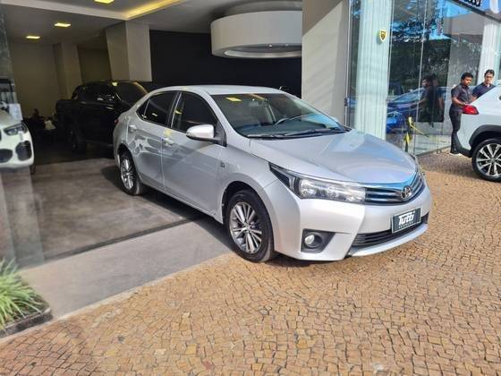 TOYOTA COROLLA 2015