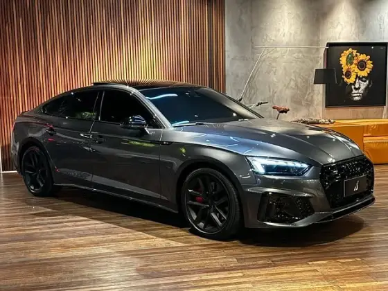 AUDI A5 2021