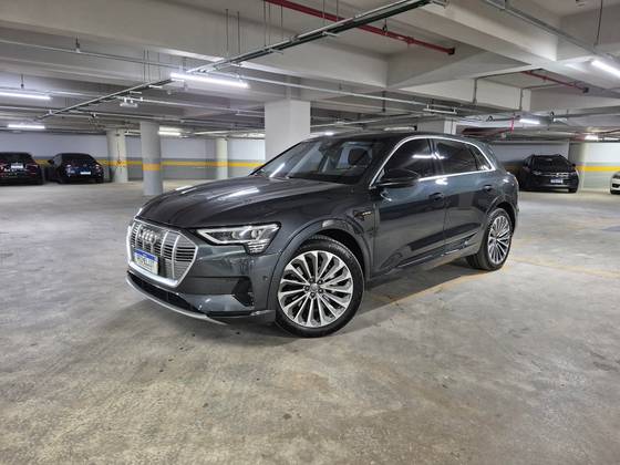 AUDI E-TRON 2020