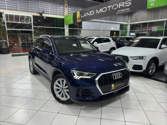 AUDI Q3 2021