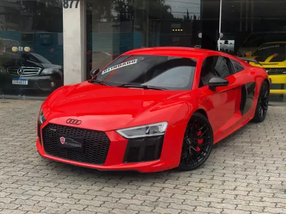 AUDI R8 2018